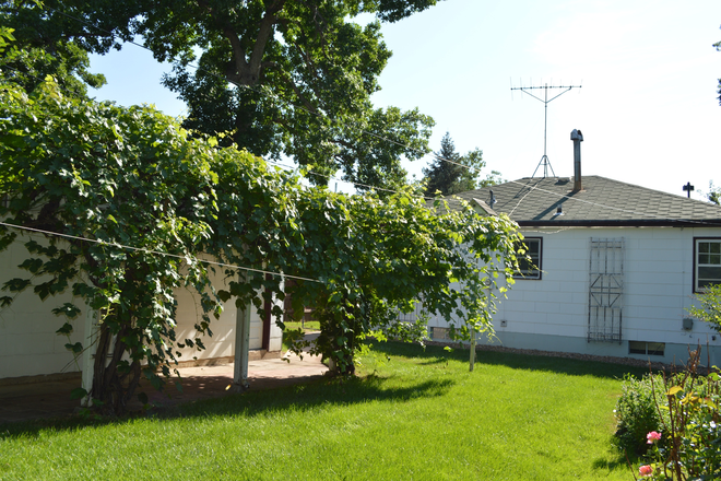 3153 Broadway - 3153 Broadway (2BR/ 1BA) House