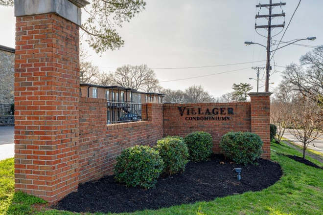 Villager Condominium Entrance off Woodlawn Avenue - Villager at Woodlawn