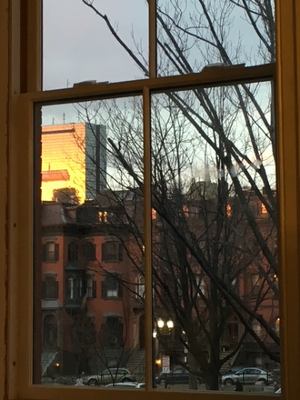 Boston’s brownstones - Luxury furnished apartment, kitchen, living room, master bedroom $3,650 per month