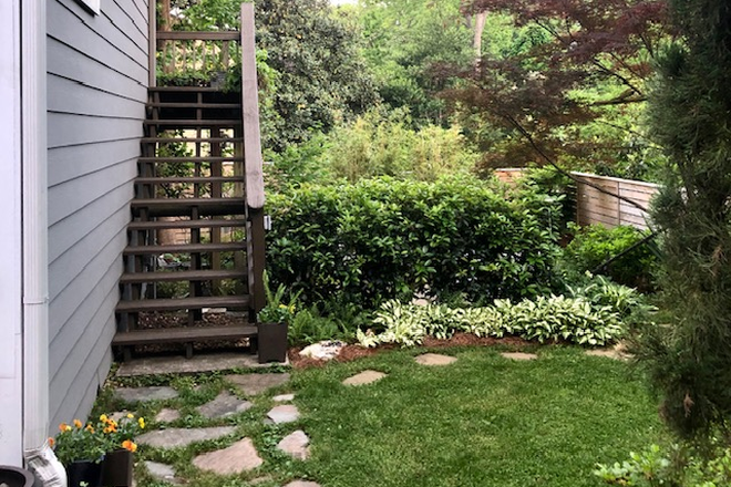 Single flight entry to apartment - Furnished Studio Garage Apt All Utilities - Walk to Marta, Bike to Campus, Private Entrance and Deck