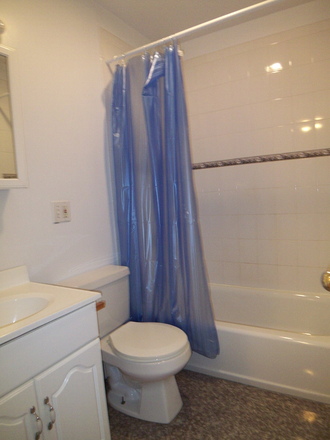 2 Bedroom at 71 Symphony Rd - Avail 9/1 - Comfortable Roomy 2 BR on Symphony GREAT LOCATION!!! Apartments