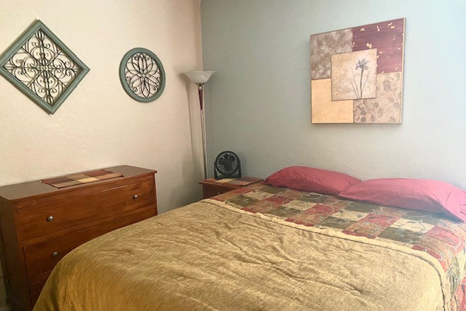 bedroom with queen bed, dresser, desk - Furnished room/private bath --  5 miles from UCSD -- Intl welcome!