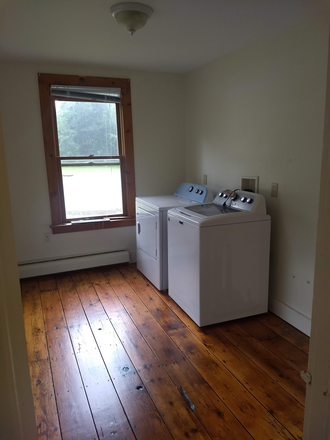 Laundry room - Beautiful Unit close to UCONN Duplex