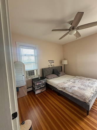 bedroom - Large Private Room Near UMass Boston Apartments