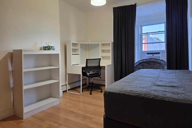 Bedroom - Private room sublet available May 1st-August 31st (Summer 2026)