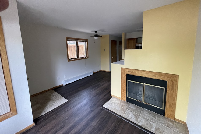 3 - August Preleasing: 1825 Marine St #1 Condo