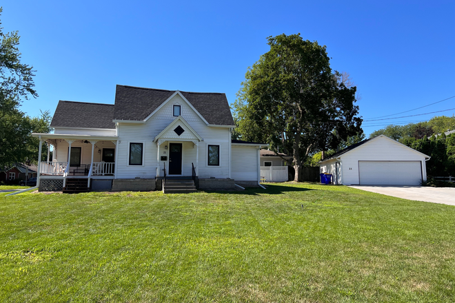 North side exterior - University Heights 3 Bedroom 2 bath with 2-stall garage House