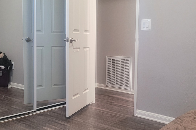 Bedroom 1 - 2Bd 2bath apartment in Del Mar