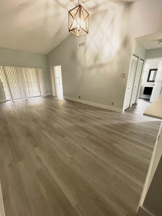 Photo - Windwood East Boca 2/2 luxury finishes newly renovated near FAU Condo