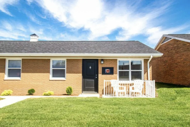 Outside - Trailside Flat Apt on Morehouse