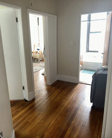 a - 3 big bedrooms in Back Bay, NO BROKER FEE