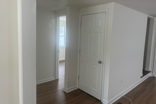 Basement with Washer and Dryer - Single Family Home near Wayne, Campus, and R5