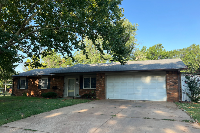 the home. - quiet home in east Stillwater
