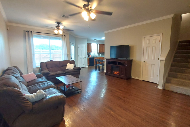 Living - Villa Maria Townhouse (Female Housing)