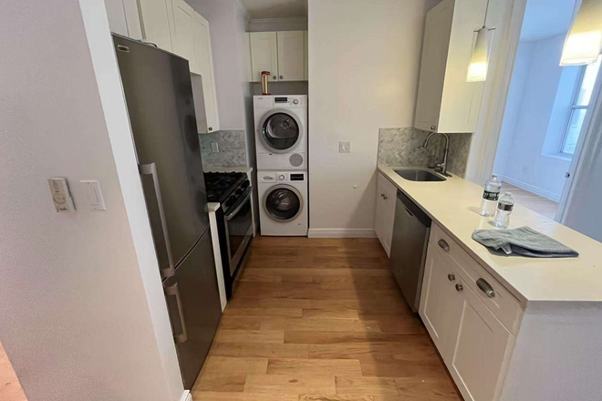 Kitchen - Apartment close to F/G station