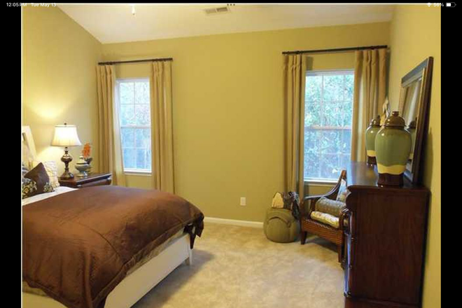 Master bedroom - Fenwick Commons: 2 BR, 2 Bath one story townhouse w/appx. 1638 sq. ft and a single car garage