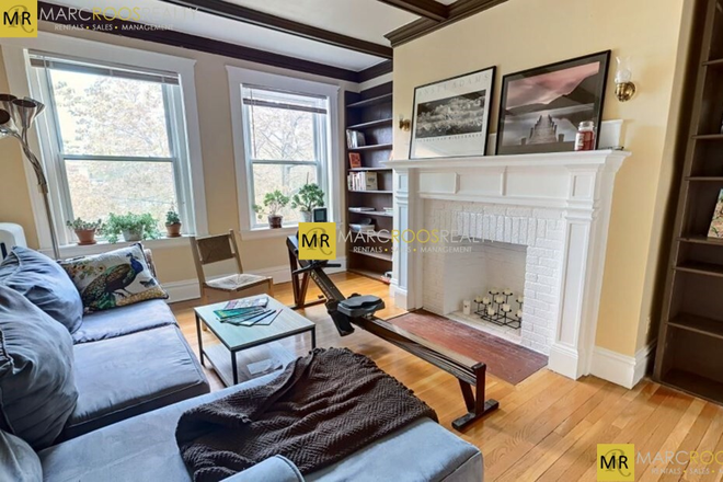 Living Space - Strathmore Rd 3 Bed Brighton Apartments