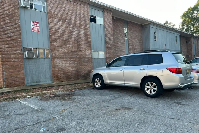 parking - Duncan house