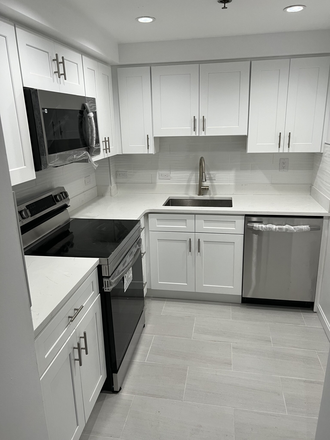 Kitchen - Comm Ave 2 Bed 2 Bath Condo