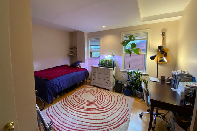 Bedroom - November 1st Low-key home seeks 3rd housemate