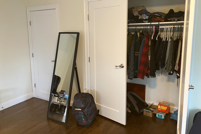 Bedroom - Furnished Bedroom with Private Ensuite Bath Avail 05/10 House