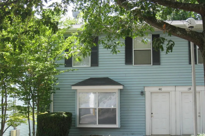 Front of home. New shades were installed last semester. - Subleasing for Spring 2025 semester Townhome