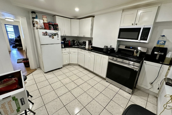 Kitchen - ***NO BROKER FEE***Available JAN 1, 2026*** Apartments