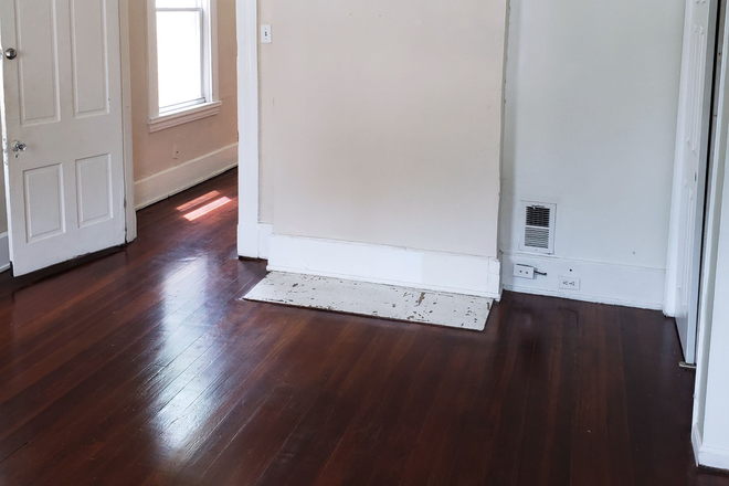 Bedroom - 23 W. Hollister St House