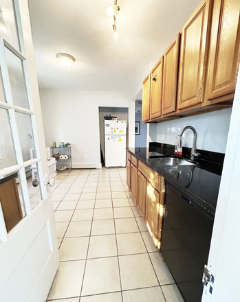 Call NOW for showings! 617-236-8550 - PLYMOUTH ST - HUGE 4 OR 5BR *AVAIL NOW* W/ LNDRY IN BLDNG, EIK, DW, 2 BATH, SHARED YARD, OFFCE! Apartments