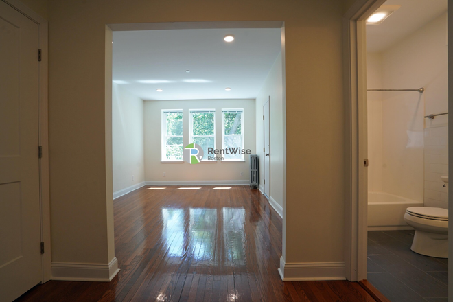 1 - Gorgeous Brighton 1 bed. New Renovation! NO BROKER FEE! Apartments