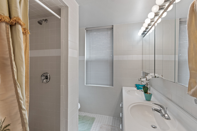 Bathroom - Apt 2. Closest Off Campus Spacious 4 Bedroom Apartment. BEST NEST DIAMOND CERTIFIED.