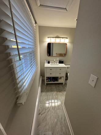 Bathroom - Montrose Furnished 1 Bedroom House