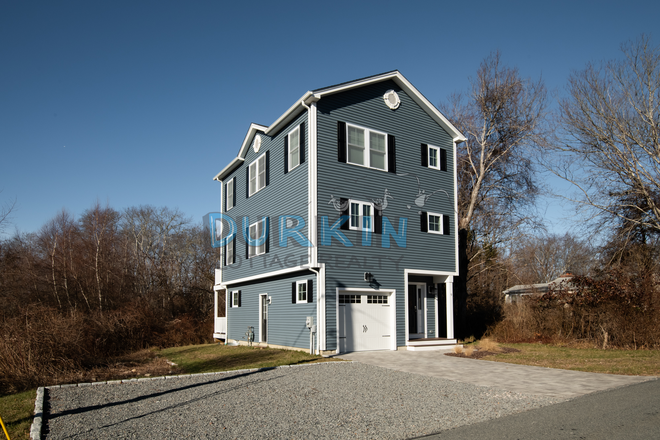 Exterior - Everything Included! Deluxe 3 Bed Private House