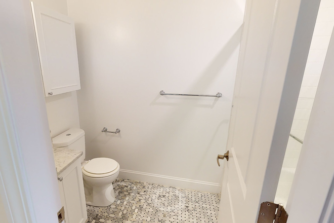 Visit hubrealtyproperties.com - Cleveland Circle, huge 2 bedroom with updated kitchen and bath, free month rent Apartments