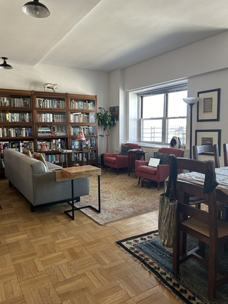 Living area - Large faculty Housing apartment for FEB-MARCH 2025