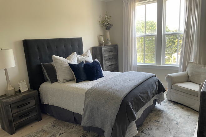 furnished bedroom for rent - Fully Furnished 1 BR + Bath for rent. Included: ALL utilities, wi-fi, cable/tv, covered parking