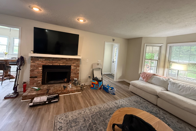 Living room - 1 Room for rent in 3 Bedroom 2 Bath newly renovated - female roommate only -  avail 8/7/26 House