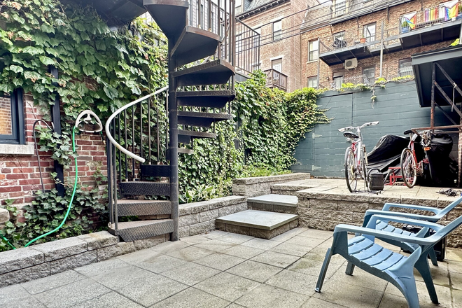 1 - South End NEU Location, NO FEE 2 bed 1 bath with outdoor space 9/1! Apartments