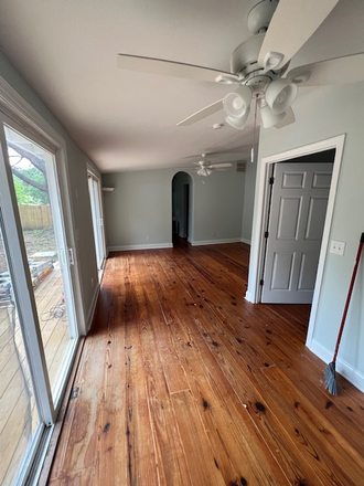 Master bedroom - Peaceful 4 bedroom house in Awendaw
