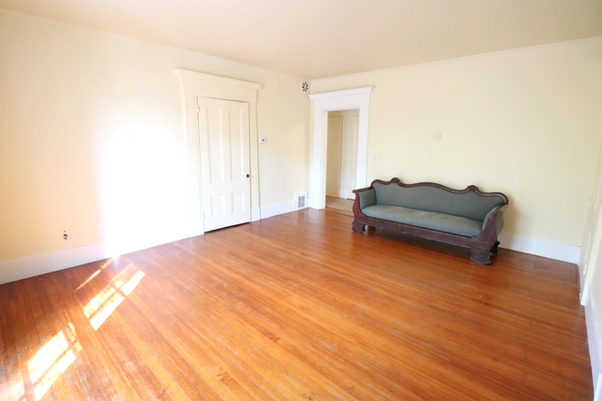 Bedroom/Living Room - 2 Mason Street, Unit 2 Cambridge, MA 02138 Apartments