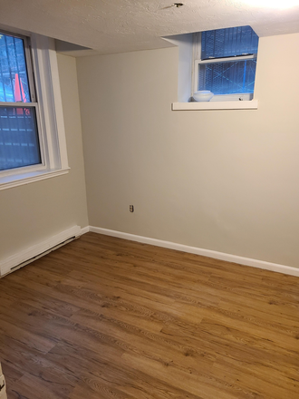 a - 4 bed with living room Apartments