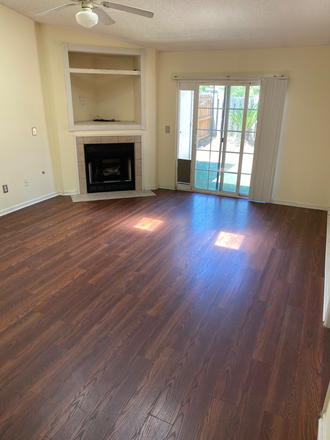 Living room area w fireplace - Meridian Place*Extended Unit*- James Island Town Home (Ready to rent Mid June)