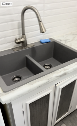 Kitchen (updated in 2023) - 3 BLOCKS FROM CAMPUS! - 3 BEDS/1 BATH -  ALL UTILITIES FREE (except electricity) Apartments