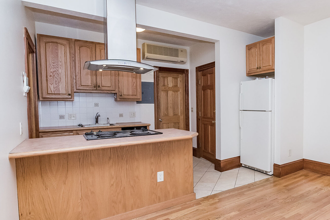 Call NOW for showings! 617-236-8550 - MYRTLE ST - MINUTES TO CLASS! LRG MODERN 2BR/1BA AVAIL *9/1/2026* W/ LNDRY IN BLDNG, H&HW, DW INC! Apartments