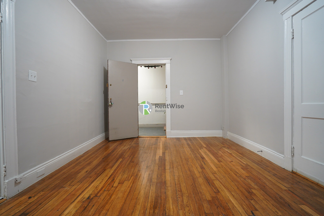 1 - JAN 2026-Fantastic Allston 1 bed, H/HW inc. Cat/Student OK. NO FEE Apartments