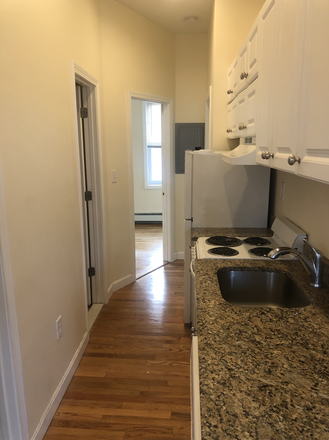 . - 3 Bed / 2 Bath w/HEAT + HOT WATER INCLUDED avail. 9/1 Apartments