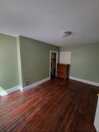 Bedroom - 4 Bedroom Apartment Available in Quiet Spacious House! Female preferred.