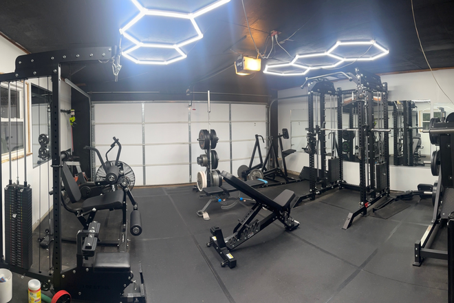 Garage gym - Quiet, Clean Home Near WCU - Utilities & Parking Included