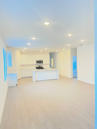 Shared Living Space - Live Next to Campus – Individual Rooms for Rent! Utilities Included! House