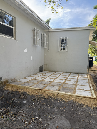 Back Patio - 4 Bedroom 2 Bath House w Utilities included